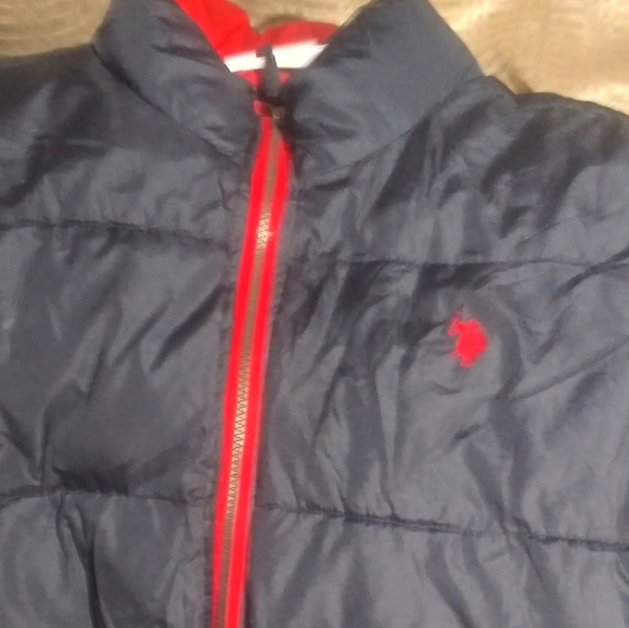 Mens Us Polo XL Vest. - Picture 2 of 3
